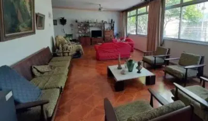 Rua Juiz de Fora - Grajaú. 4 quartos com 3 vagas de garagem. Apenas 1 por andar.