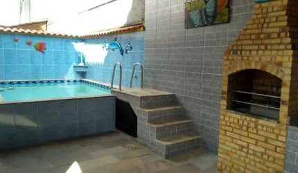 Casa no Condomínio Jardins do outeiro, Taquara. 200m, 4 quartos mais dependência
