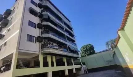 Cobertura no Condomínio Portinari, 178m, 3 quartos com vaga.