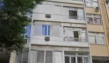 Apartamento a venda com 120m, 3 quartos com 2 banheiros e vaga. Portaria