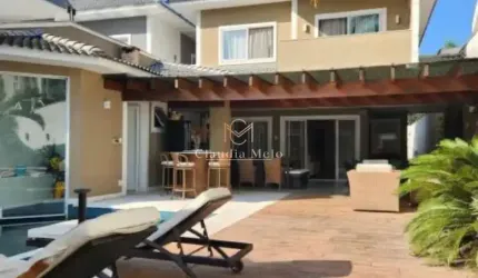 Casa maravilhosa no Condomínio Blue House
