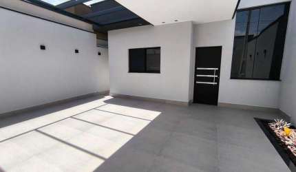 Casa com amplo quintal e 2 dormitórios a venda em Indaiatuba