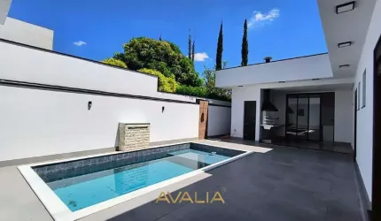 Casa Térrea à Venda no Condomínio Alto de Itaici - Indaiatuba - SP