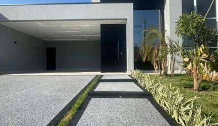 Casa Nova no Condomínio Residencial Viena com 3 suítes e quintal