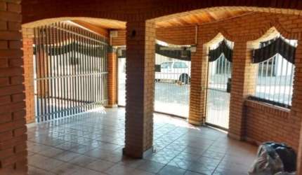 Casa  a venda no Bosque dos Eucaliptos