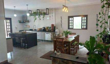 Casa com 2 dormitórios à venda, 280 m² por R$ 950.000,00 - Piracangaguá - Taubaté/SP