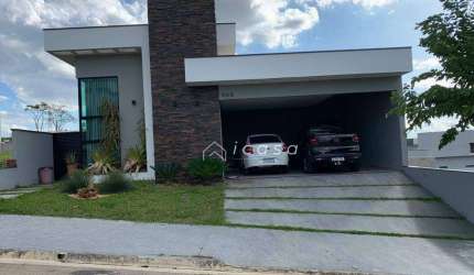 Casa com 3 dormitórios à venda, 150 m² por R$ 1.100.000,00 - Condomínio Terras do Vale - Caçapava/SP