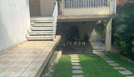 Casa com 3 dormitórios à venda, 345 m² por R$ 800.000,00 - Centro - Caçapava/SP