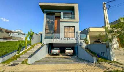 Sobrado com 3 dormitórios à venda, 250 m² por R$ 1.350.000,00 - Condominio Residencial Malibu - Caçapava/SP