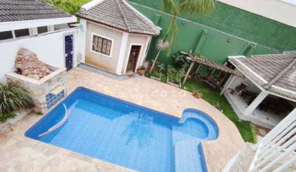 Sobrado com 4 dormitórios à venda, 247 m² por R$ 1.500.000,00 - Residencial Santa Helena - Caçapava/SP