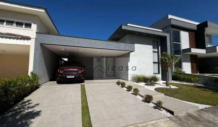 Casa com 3 dormitórios à venda, 161 m² por R$ 1.100.000,00 - Parque Piracangagua - Taubaté/SP