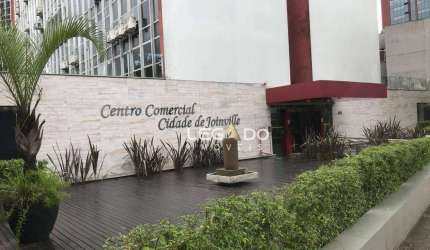 Sala + 1 Vaga de Garabem à venda, 41 m² por R$ 198.000 - Centro - Joinville/SC