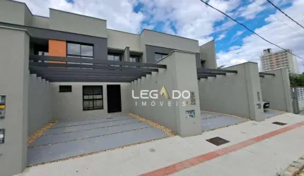 Sobrado com 3 dormitórios (1 Suíte + 2 Dorm.) à venda, 135 m² por R$ 879.000 - Anita Garibaldi - Joinville/SC