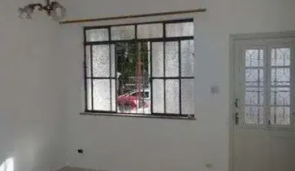Sobrado de 2 dormitórios à venda no Gonzaga.