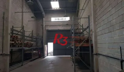 Oportunidade para locação ou compra, no Paque´ta, em Santos, com 240 m² de área útil, rota de saída do Centro, próximo ao cais, acesso pra caminhões!!