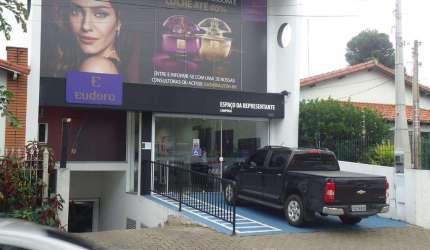 Prédio para alugar em Campinas, Jardim Brasil, com 706 m²