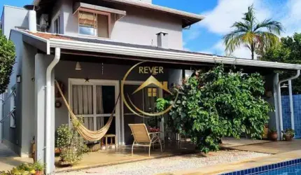 Sobrado à venda em Campinas, Chácara São Rafael, com 2 suítes, com 235 m²