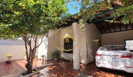 Casa à venda em Campinas, Jardim Flamboyant, com 3 quartos, com 145 m²