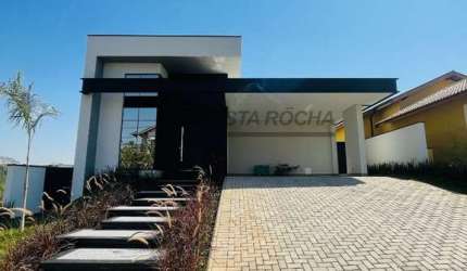 Casa com 3 dormitórios à venda, 330 m² por R$ 2.290.000,00 - Condominio Portal dos Bandeirantes - Salto/SP
