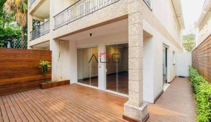 Casa em condomínio, 300 m², 3 Dorm, 1 Suíte, 2 Vagas de Garagem