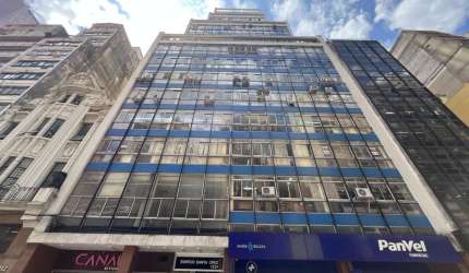Salas unificadas no Edifício Santa Cruz Centro Histórico Porto Alegre