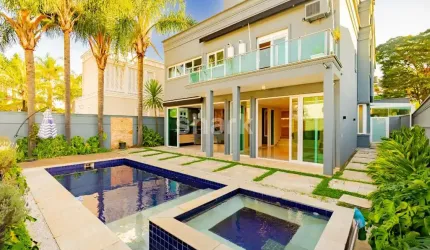 Casa à venda por R$ 8.500.000,00 em Alphaville, Barueri-SP