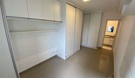 Apartamento à venda por R$ 585.000,00 em Alphaville, Barueri - SP