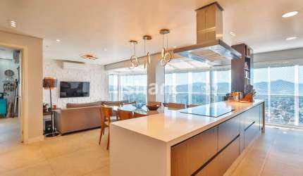 Cobertura Tríplex para venda por R$  2.800.000,00 em Alphaville, Barueri - SP