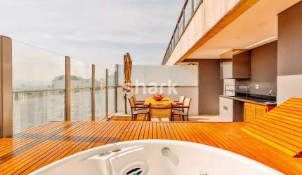 Cobertura triplex para venda  por R$ 4.800.000,00 na Vila Nova Conceição - SP
