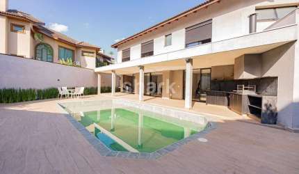 Casa para venda  por R$ 3.980.000,00 em Alphaville, Santana de Parnaíba-SP
