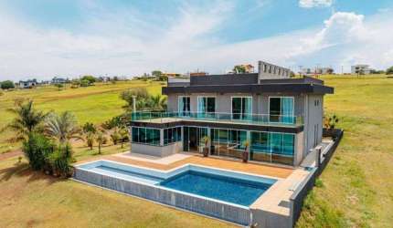 Casa para venda por R$3.990.000 em Riviera de Santa Cristina Xlll, Avaré, SP.