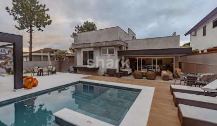 Casa à venda por R$ 3.299.000,00 em Alphaville, Barueri-SP