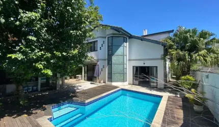 Casa a venda por R$ 4.500.000,00 em Alphaville- SP