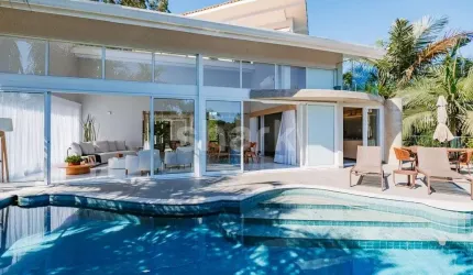 Casa à venda por R$12.000.000,00 em Alphaville, Barueri - SP