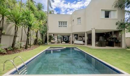 Casa para venda por R$ 9.900.000,00  em Alphaville,  Santana de Parnaíba-SP