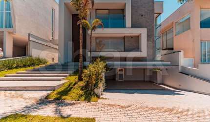 Casa à venda  por   R$ 9.700.000,00 em Tamboré - Santana de Parnaíba - SP .