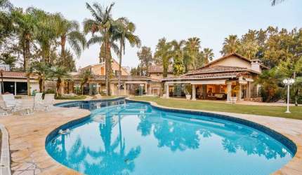 Casa à venda por R$ 15.000.000,00 em Alphaville, Santana de Parnaíba-SP
