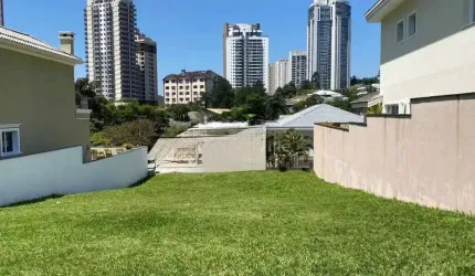 Terreno à venda por R$2.790.000 em Alphaville Residencial Plus, Barueri, SP