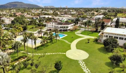Casa para locação por R$ 60.000/mês (diária) no Jardim Acapulco, Guarujá -SP