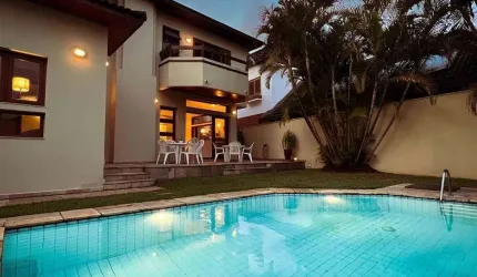 Casa para locação por R$ 16.500,00/mês em Alphaville, Santana de Parnaíba-SP