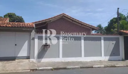 Casa com 4 dorms, Vila Rica, Pindamonhangaba - R$ 660 mil, Cod: 1136
