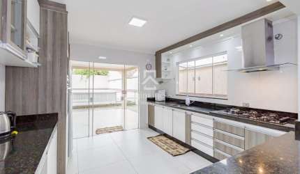 Casa com 5 quartos à venda na Jorge Mansos N. Teixeira, 294, São Pedro, São José dos Pinhais por R$ 1.800.000