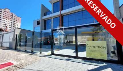 Sala comercial para alugar na Rua Veríssimo Marques, 1279, Centro, São José dos Pinhais por R$ 5.000