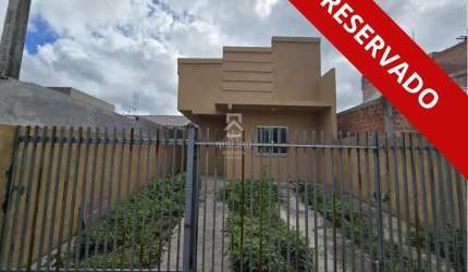 Casa em condomínio fechado com 3 quartos para alugar na Rua Antônio Singer, 4689, Campo Largo da Roseira, São José dos Pinhais por R$ 1.200