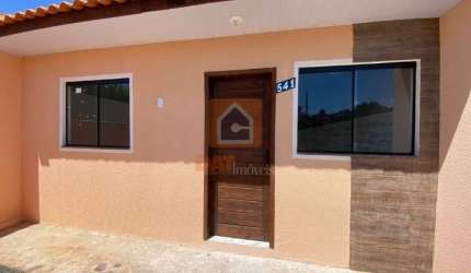 Casa à venda no bairro Oficinas- Vila Estrela