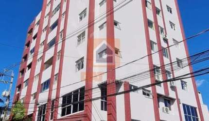 Apartamento semimobiliado à venda Centro