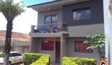 Triplex à venda em Uvaranas