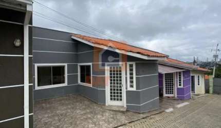 Casa à venda em Uvaranas