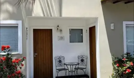 Casa em Condomínio para Venda em Armação dos Búzios, Centro, 2 dormitórios, 1 suíte, 1 banheiro, 1 vaga