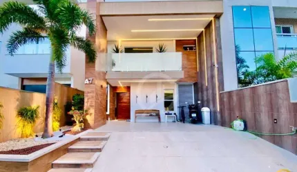 Linda Casa no Condomínio Osvaldo Student